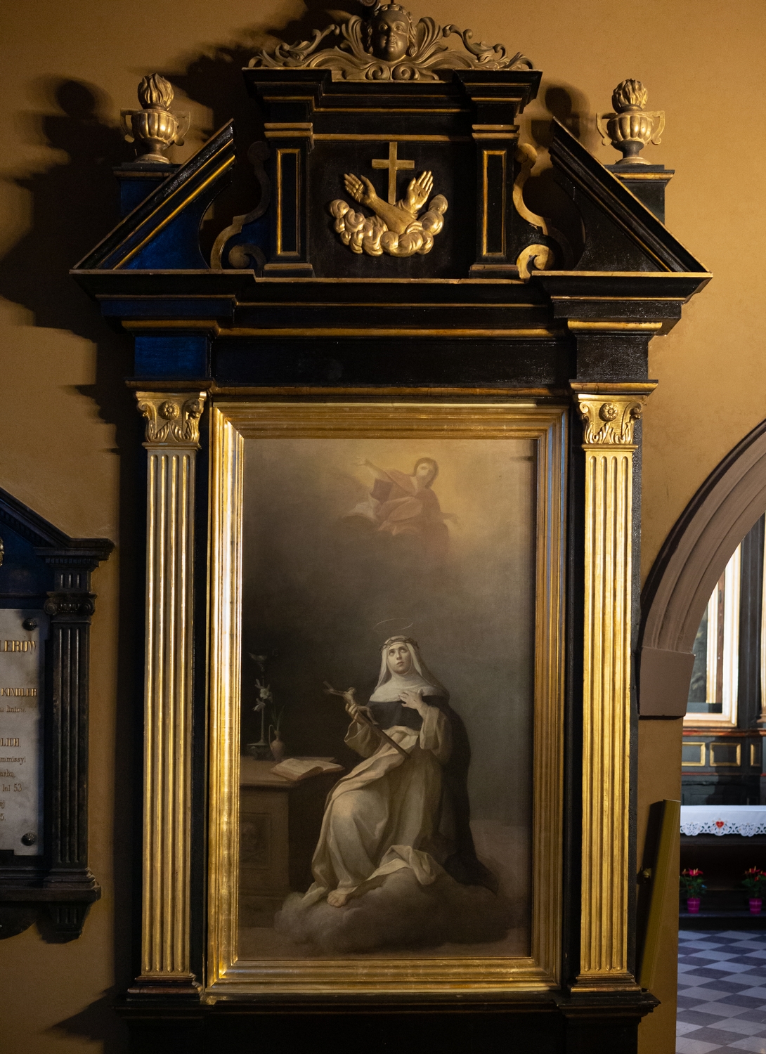 Ołtarz z odnowionym obrazem św. Katarzyny